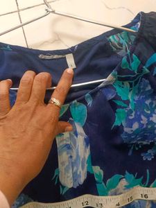 Floral Print Long Sleeve Top