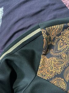 Koovs Sweatshirt