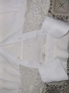 ✨️White Button-Up Top✨️