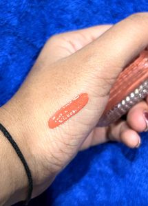Gloss Glow Lipstick Shade : My Choice