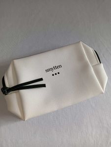 Smytten Premium Vanity Pouch – Elegant & Spacious