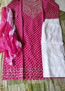 Women Kurti Pant Dupatta Set