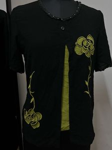 Black Korean Top