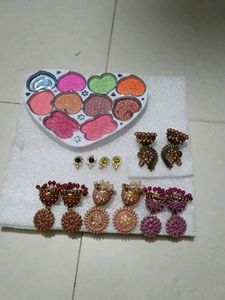 Earrings & Eyeshadow Palette