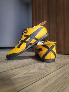 Onitsuka Tiger 🐯 Like New Condition