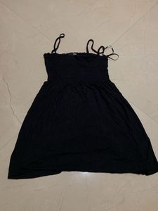 H&amp;M Black Strapless Top