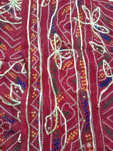 Sparkling Dupatta Of Jaipuri Print
