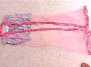 Very Beautiful Dress For Girls