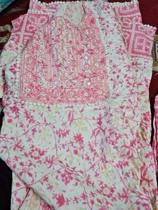 Red & White Printed Kurta Pillzo S Set With Dupatt
