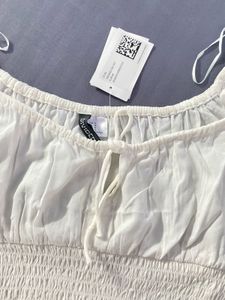 H&amp;M White Smocked Crop Top