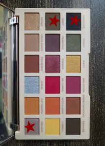 Makeup Revolution X Sophx Eyeshadow Palette! 🌶️