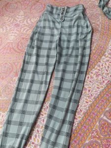 Stylish Plaid Kurta Set