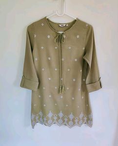 🫒Embroidered Sage Green Tunic
