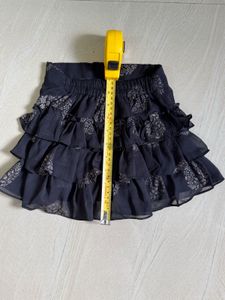 Black &amp;Golden Print Cold Shoulder Top,Ruffle Skirt