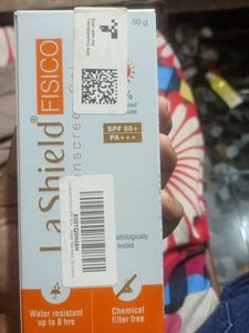 La Shield Fisico Sunscreen