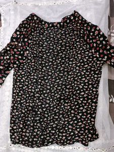 NEW BLACK SLIM TOP