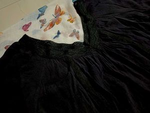 Flowy Black Top