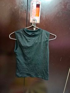 Black Sleeveless Turtleneck Top