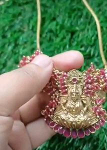 Designer Neck Piece With Earrings