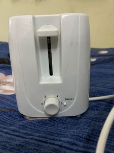 Universal Perfect Bread Toaster Unused Brand New