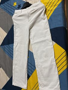 White Loose Straight Jeans