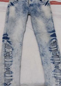 Distressed Jeans with Bow Detail