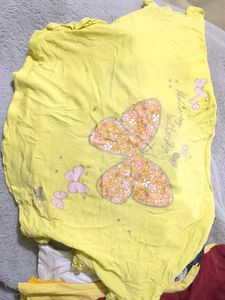 5 t-shirts /TOPS For Girl Babies 2-4 Age