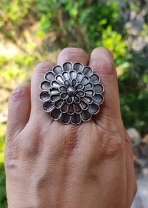 Beautiful Metal Ring 🥳🥳🎉💥