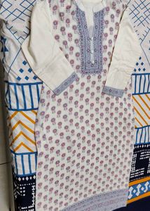 Women Off White Printed Kurta Set