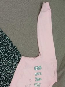 Cute Girl&#39;s classic style tops 🖤🤍💓