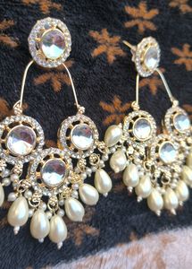 Beautiful Earring😍 Grab Fast