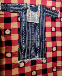 Women Printed Straight Rayon Kurta
