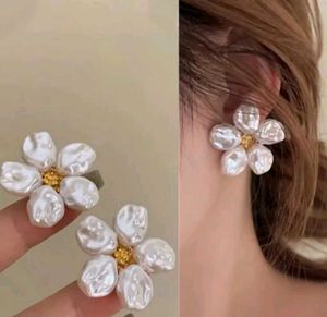 Pearl Flower Earrings