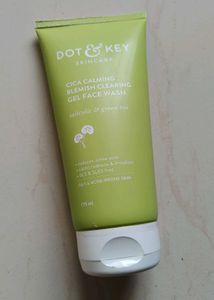 Dot &amp; Key Face Wash