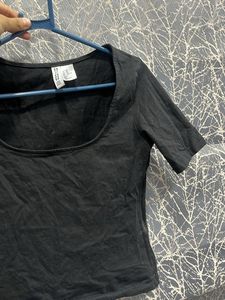 Basic H&amp;M Tee