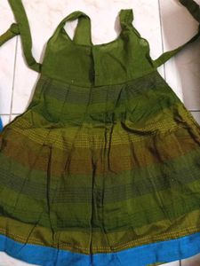 Girl&#39;s Traditional Dress