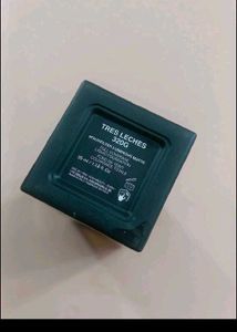 Huda Beauty Foundation 320G Tres Leches
