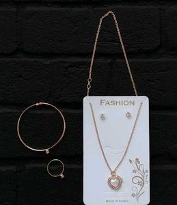 Jewellery Set Pack Of 4