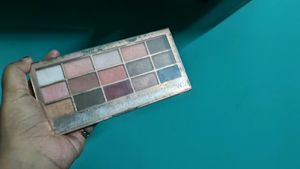 Eyeshadow Palette