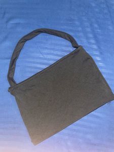 Trendy Black Top 🎀