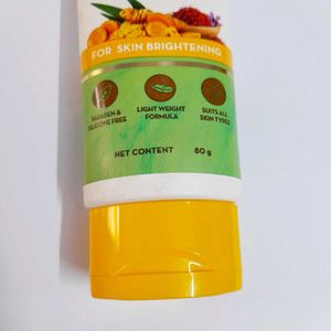 Mamaearth Ubtan Oil Free Moisturiser
