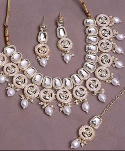 New jewellery set