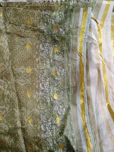Stiff Pleats Gold Print Cotton Silk Saree