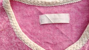 (Made In Korean) Pink Knit Cardigan