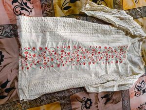 Kurti White