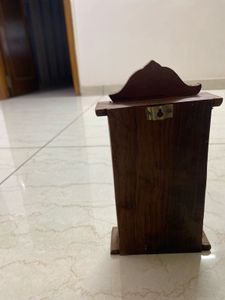 Wooden Beautiful Key Holder