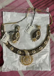 Necklace & Earring Set