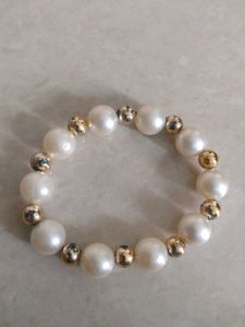 Pearl and Gold Beaded Bracelet