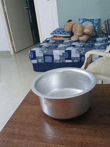 Hindolium Vessel New ( no tag)