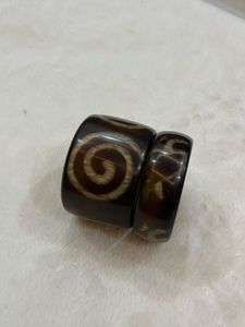 combo of 2 vintage brown bangles